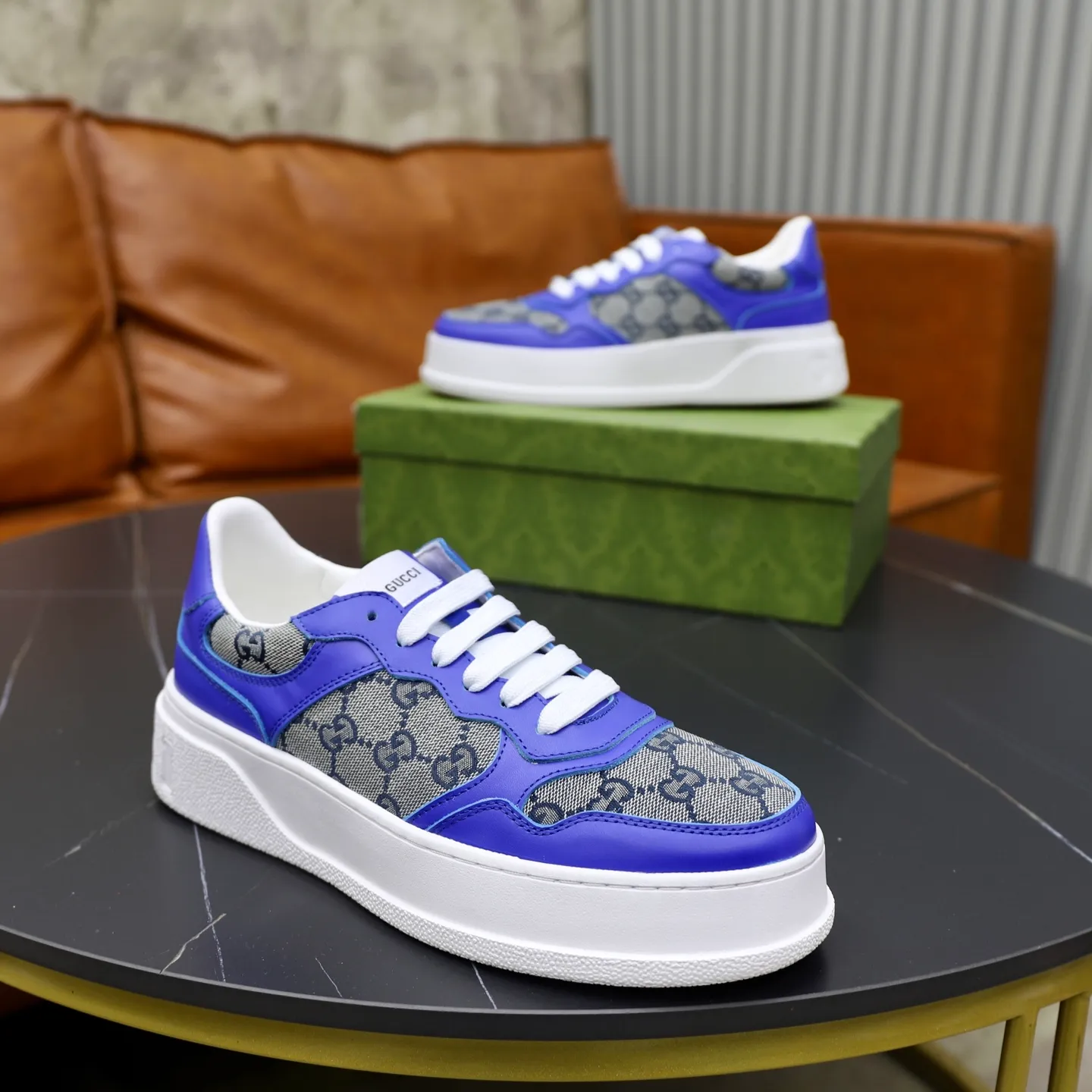 Men's shoes: 400💰🙅‍♂️🙅‍♂️🙅‍♂️ Brand: GUCCI Standard code: 38-44 (45 customized) Grade: Same as the official website Material: Original leather splicing brand cloth Comfortable and breathable sheepskin lining Lightweight wear-resistant outsole Style category: Men's fashion casual shoes Sports shoes Distinguished luxury brand elements Top luxury Color: actual picture color